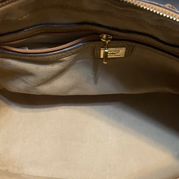 MCM Handbag - Picture 9 of 10